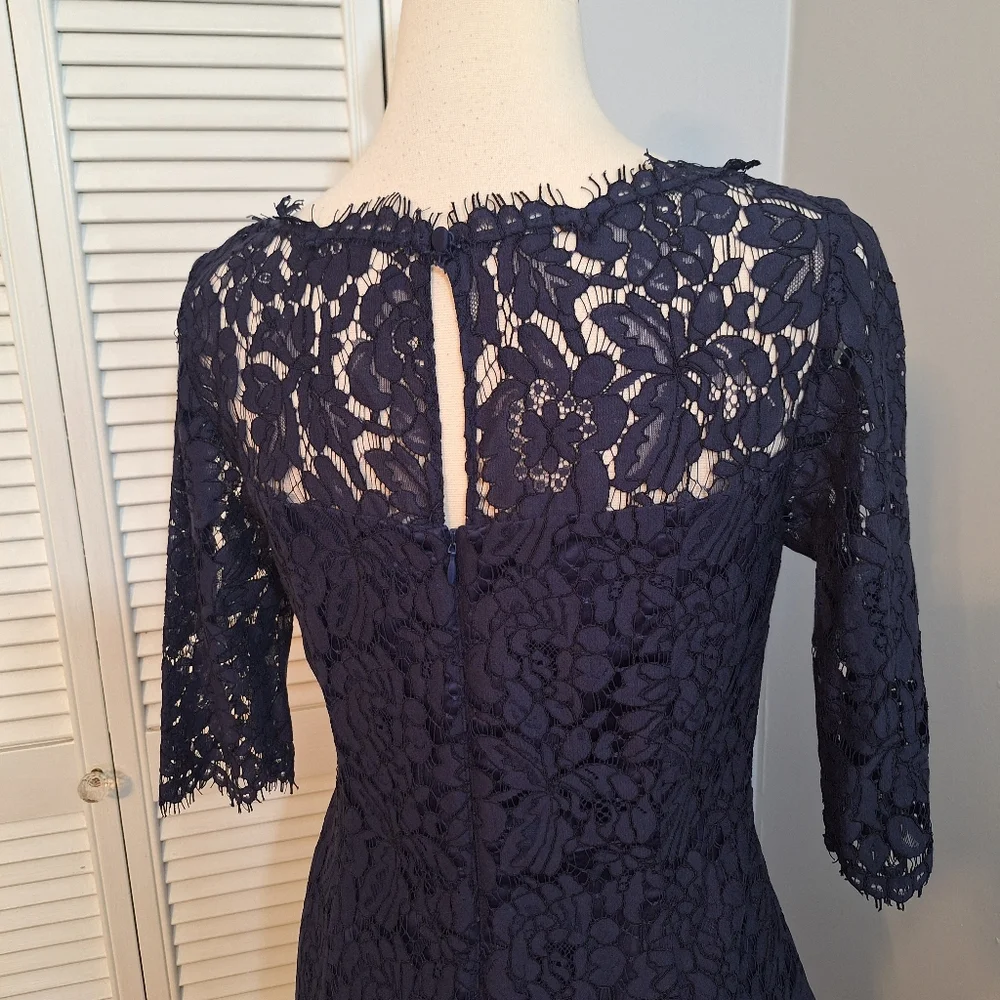 Eliza J elegant Navy Fit Flare Lace Dress Sz 4 *J - Picture 8 of 10